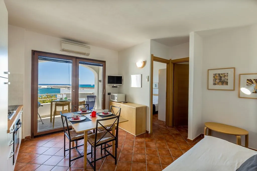 Hotel Residence Hibiscus La Caletta Italien