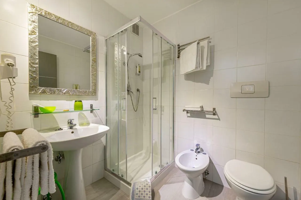Hotel Residence Hibiscus La Caletta Aparthotel