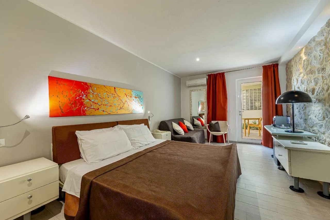 Aparthotel Hotel Residence Hibiscus La Caletta