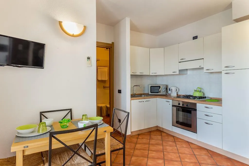 *** Aparthotel Hotel Residence Hibiscus La Caletta Italy