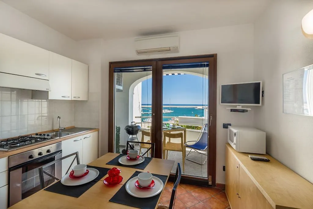 Hotel Residence Hibiscus La Caletta Aparthotel