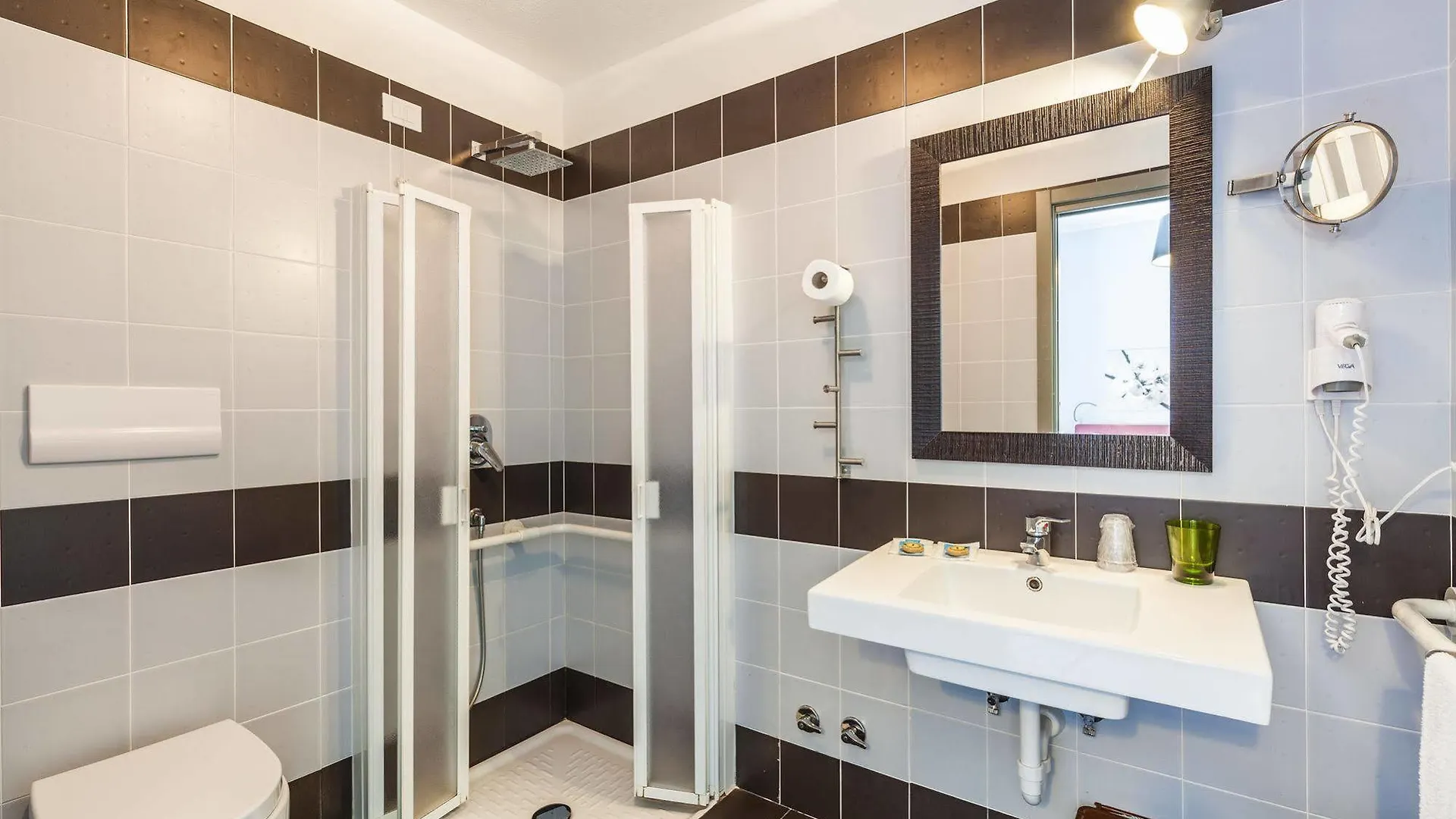 *** Aparthotel Hotel Residence Hibiscus La Caletta Italy