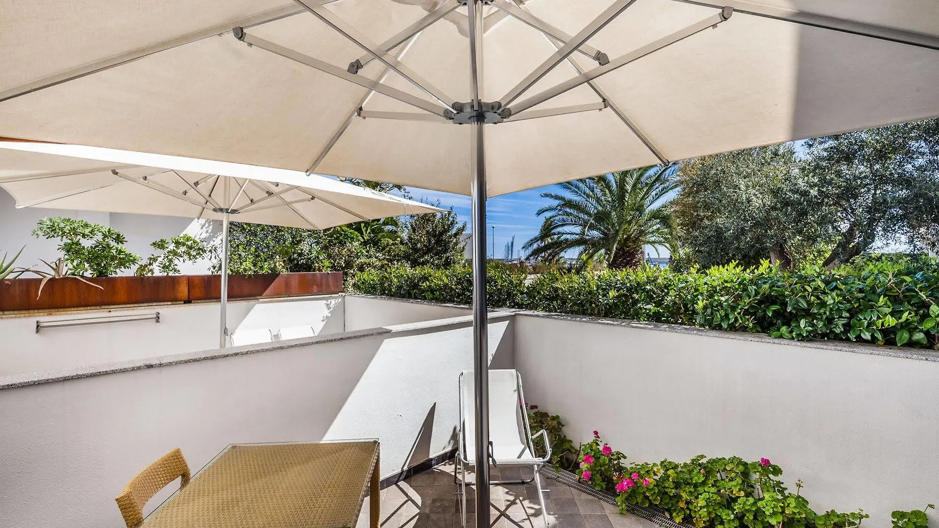 Hotel Residence Hibiscus La Caletta